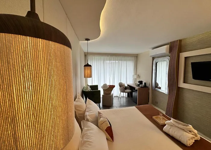 Hôtel de luxe: Hôtel Eve&Spa Village Naturiste